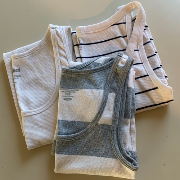 GAP/Old Navy Assorted Tanks - Picture 1 of 7